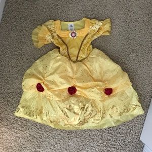 🎃👸🏼Girls Belle costume sz: 4👸🏼🎃